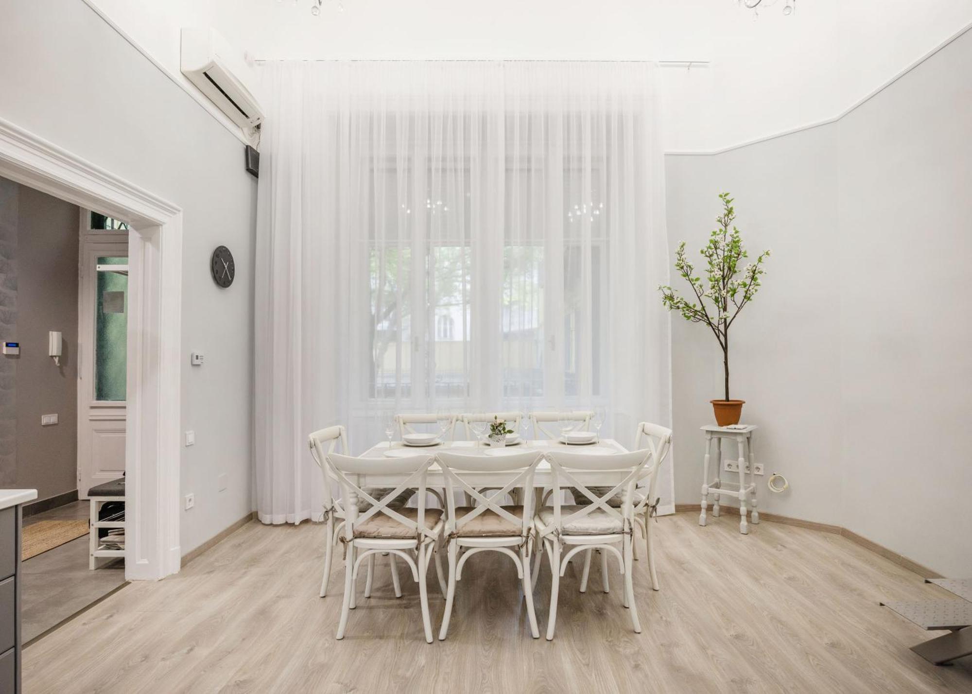 Appartamento Spacious And Charming In The Centre